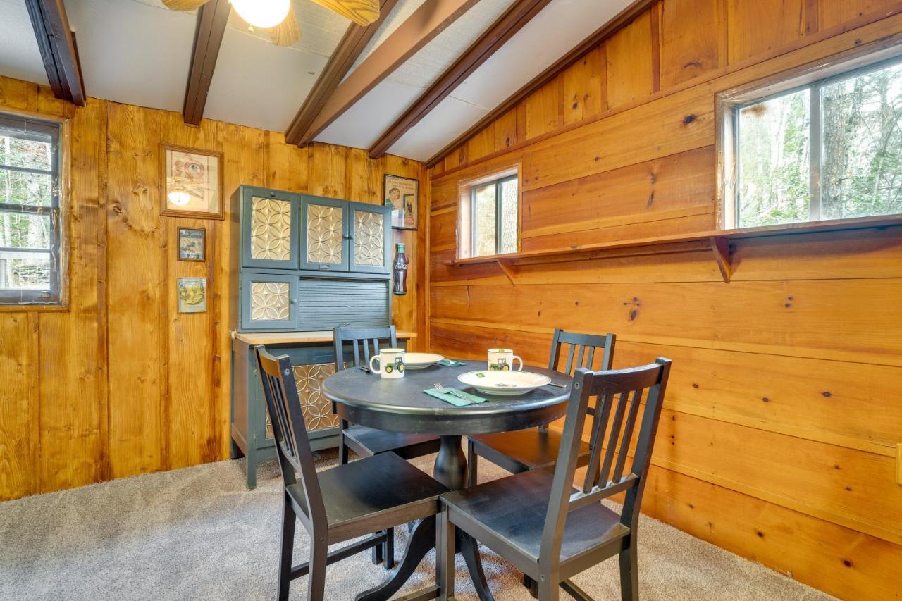 Peaceful Warne Cabin Fenced Yard And Screened Porch Brasstown Exterior foto